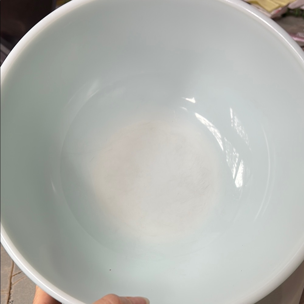 Pyrex Vintage 4qt Mixing Bowl - Picture 6 of 7
